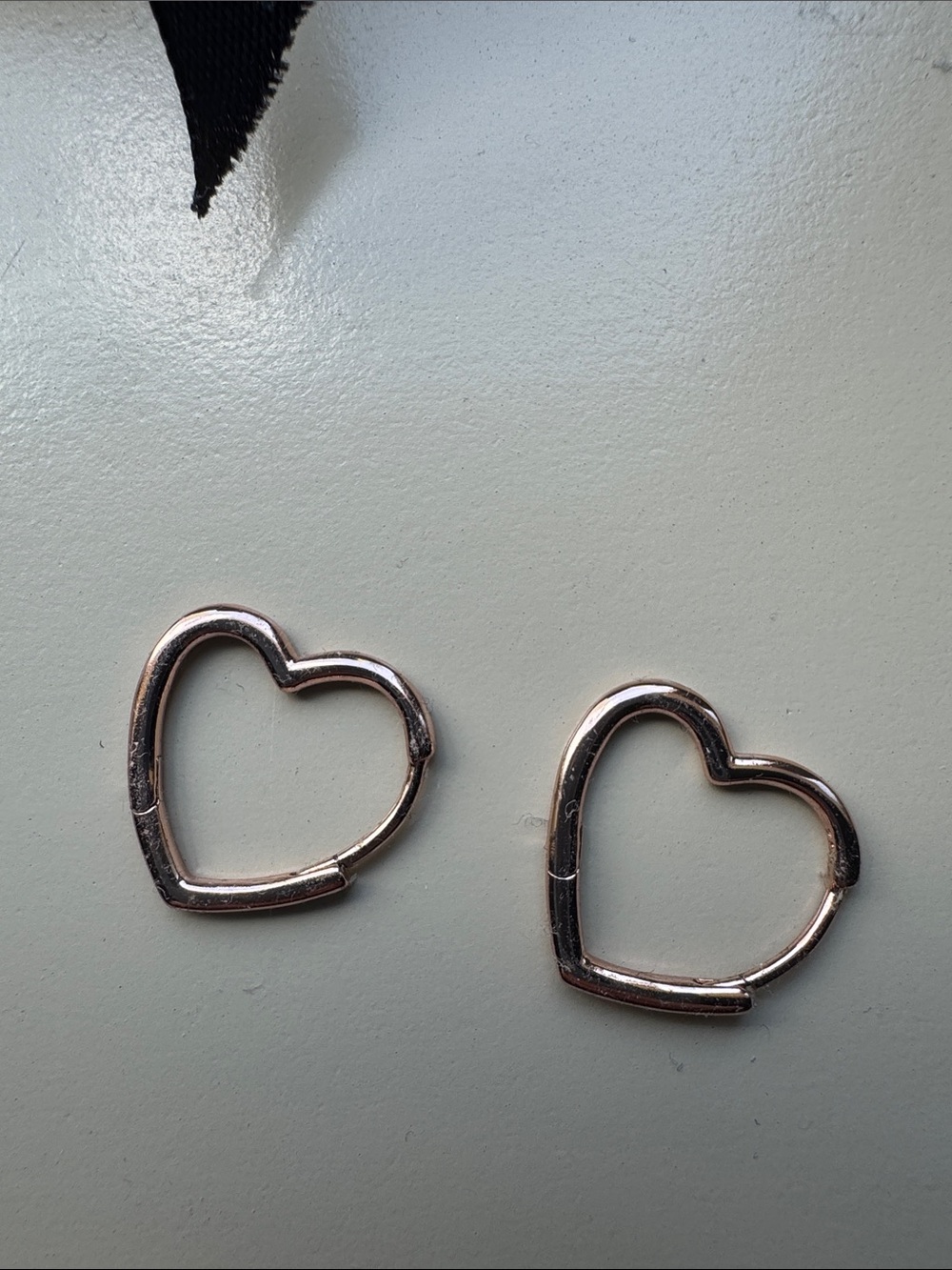 Pandora Rose Gold Asymetrical Heart Hoop Earrings - Women Jewelry - Picture 7 of 8